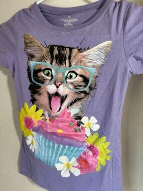 Purple cat short sleeve shirt size medium 7/8